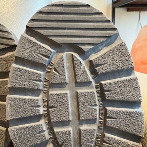 Blundstone Classic Women's sz US 9 premium leather Chelsea boots burgundy red - Picture 15 of 16